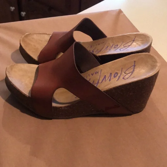 Blowfish cork wedges - Picture 2 of 7